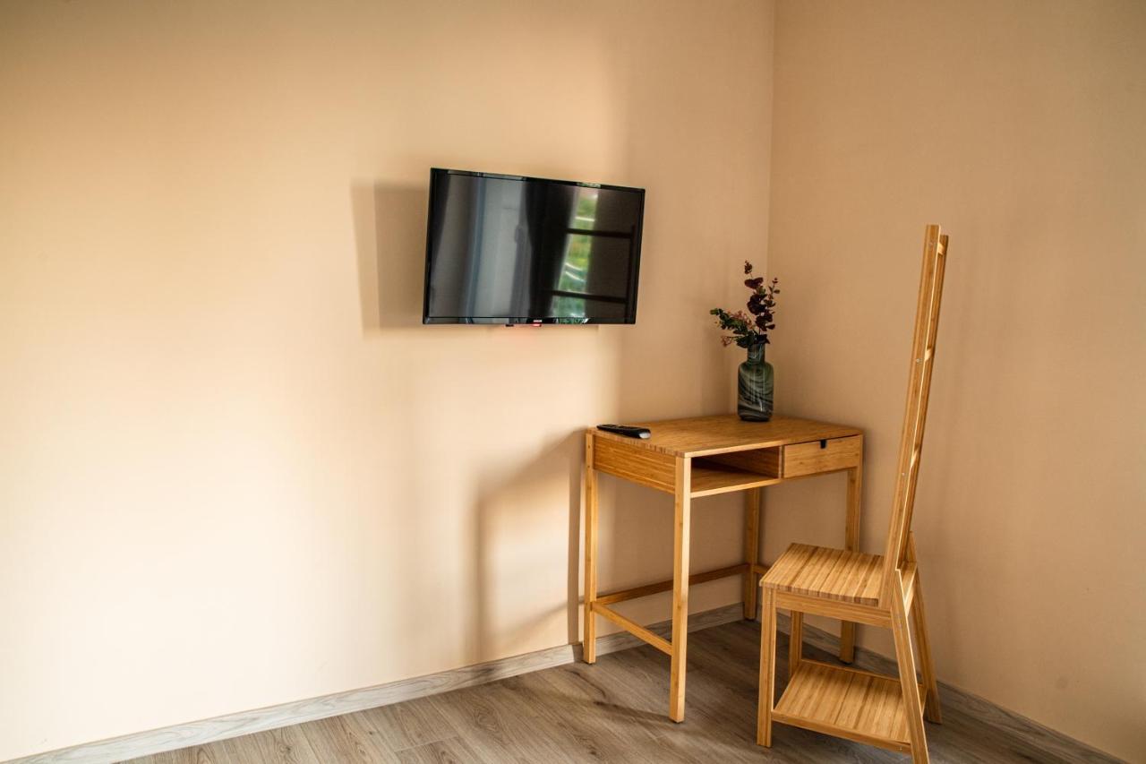 ホテル K-House Liptovský Mikuláš エクステリア 写真
